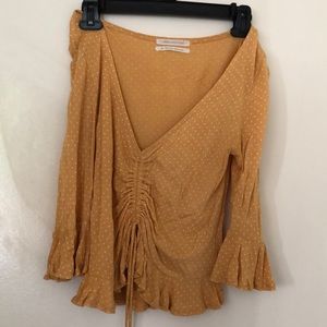 Urban outfitter size small cute top